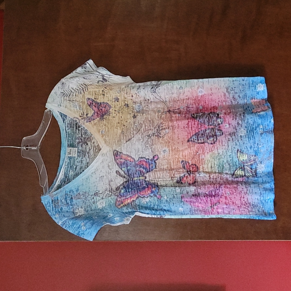 Tee shirt